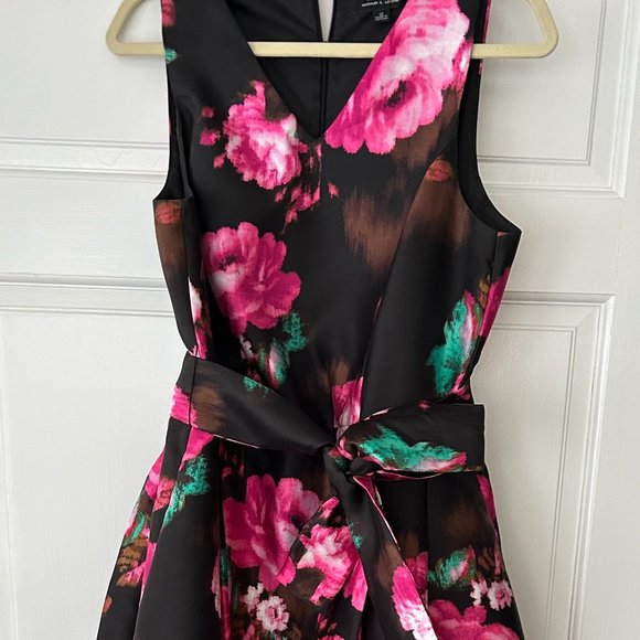 TAHARI Arthur S. Levine Dress - Picture 3 of 6